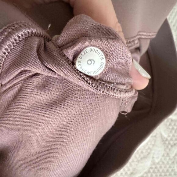 Lululemon Racerback Elastic Hem Mauve Sports Bra 6 - Picture 5 of 5